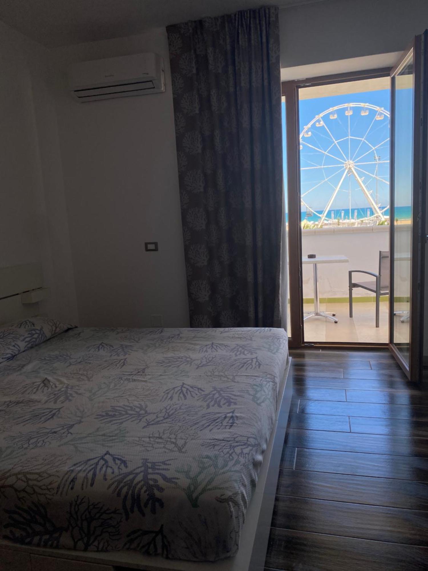 Manfredi Sea Room ヴィエステ エクステリア 写真